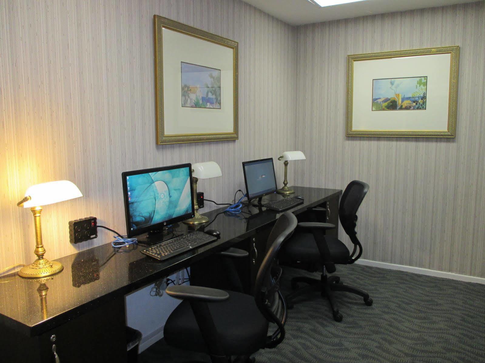 Western San Pedro Hotel&suites