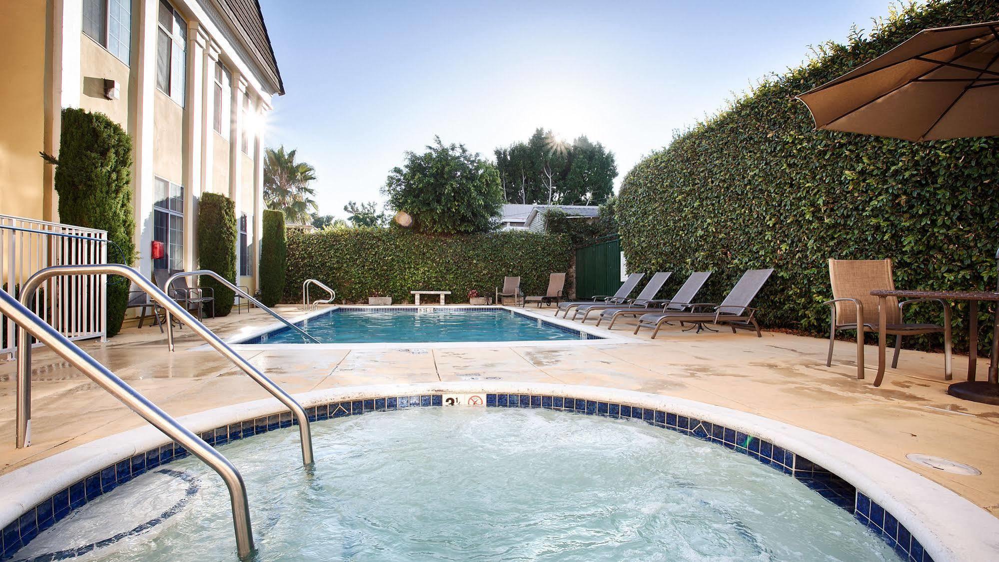 Western San Pedro Hotel&suites
