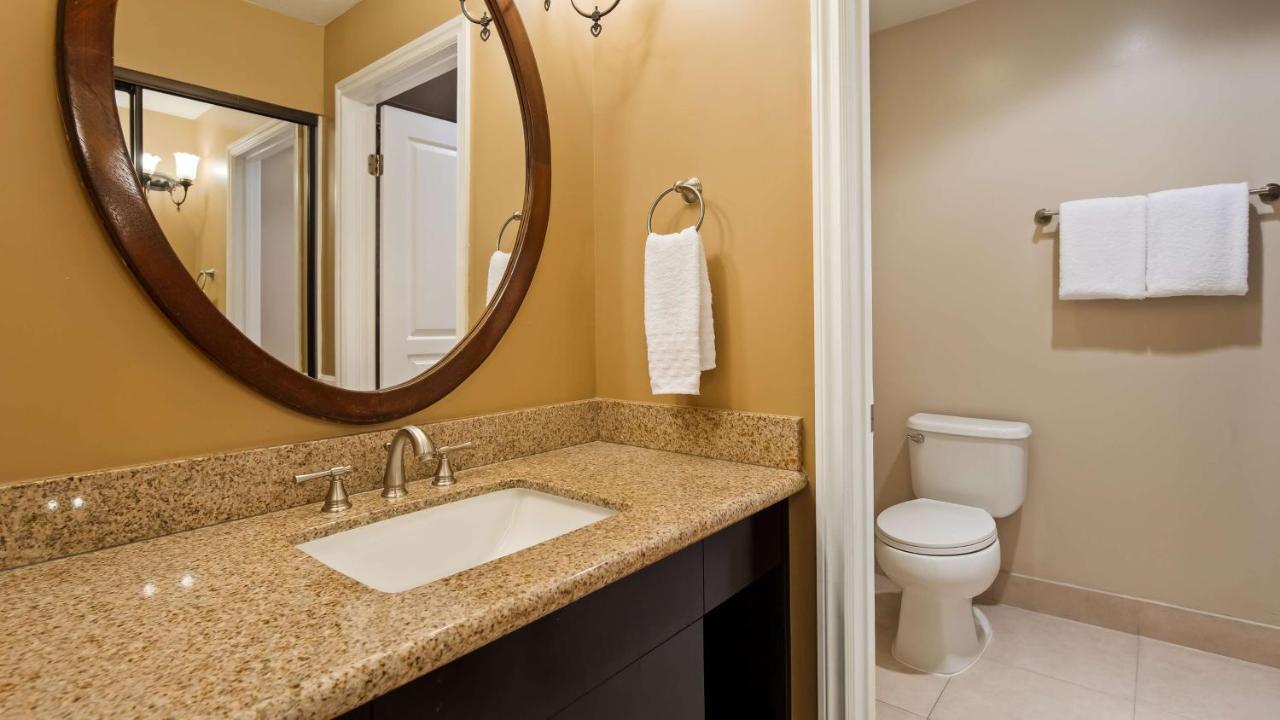Western San Pedro Hotel&suites